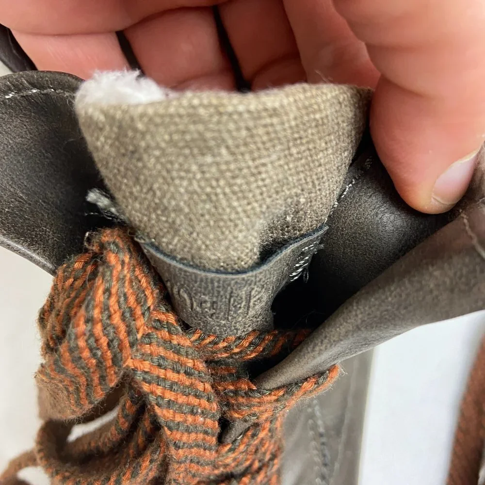 Boy's Boots Zipper Size 6.5 ( 24.4 cm)
